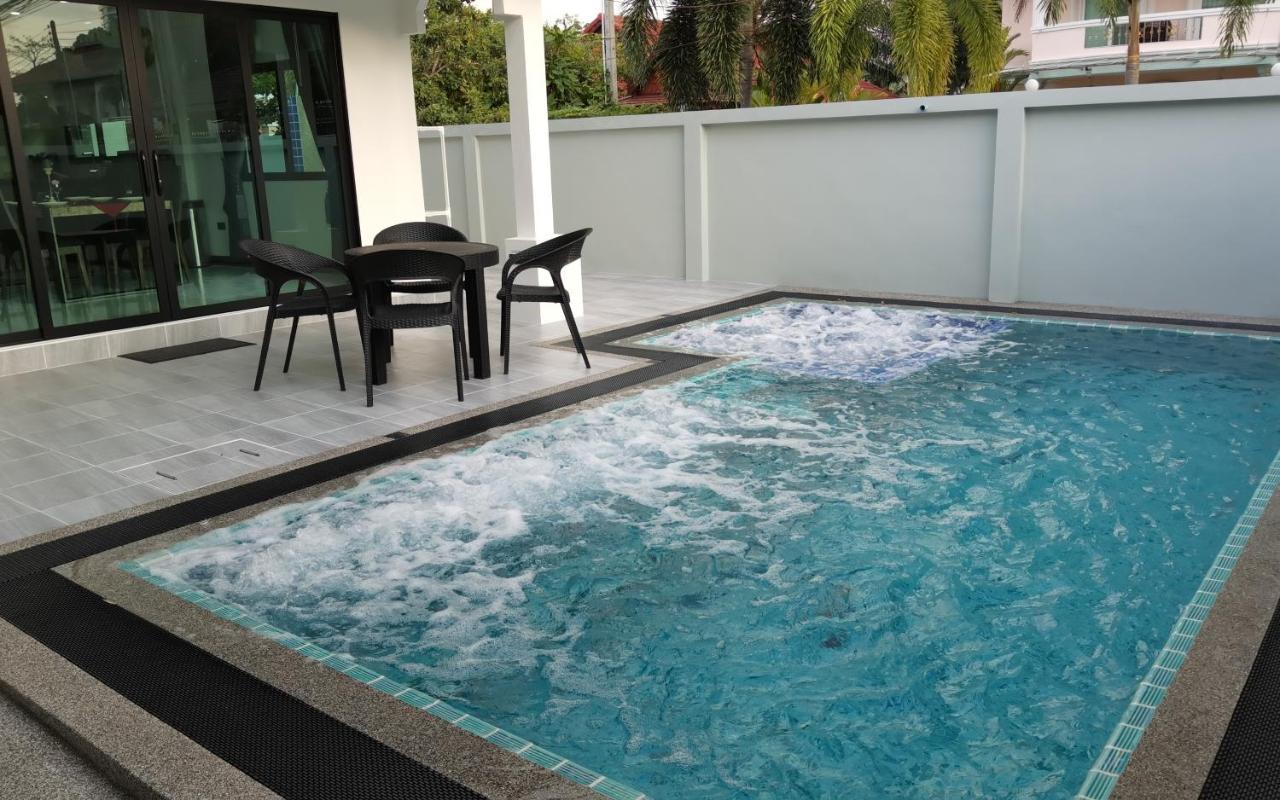 Private Pool Villa With Jacuzzi At Royal Park Village - Walk To The Beach - 6 People - Max 3 Males (Adults Only) Jomtien Beach Zewnętrze zdjęcie